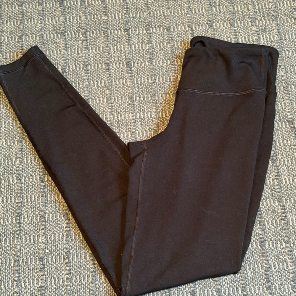 Lnwot Old Navy Black sz Small go dry elevate Leggings. 28” length.